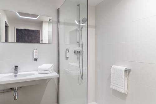 Imagen de la habitación del Hotel Najeti Lille Nord. Foto 2