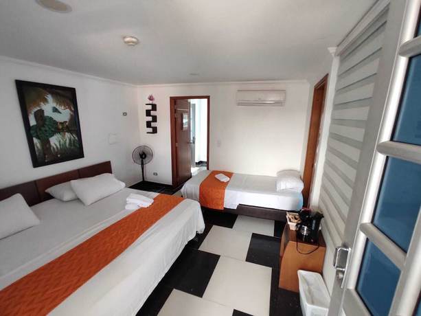 Imagen de la habitación del Hotel Najjez. Foto 7