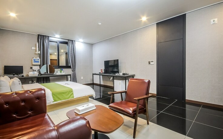 Imagen de la habitación del Hotel Naju Breeze Self Check-in Motel. Foto 20