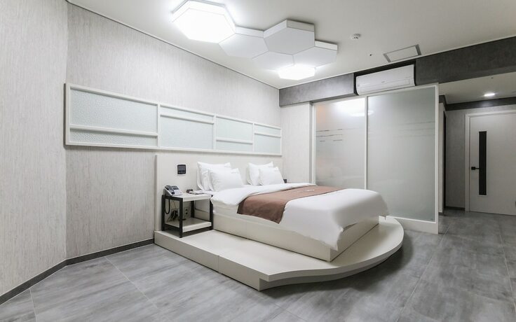 Imagen de la habitación del Hotel Naju Dream Hotel. Foto 13