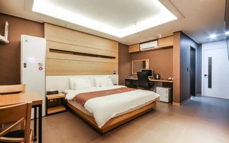 Imagen de la habitación del Hotel Naju Dream Hotel. Foto 15