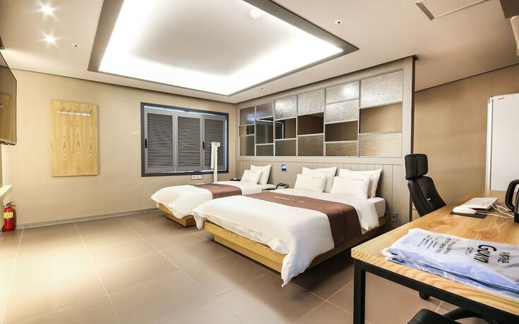 Imagen de la habitación del Hotel Naju Dream Hotel. Foto 24