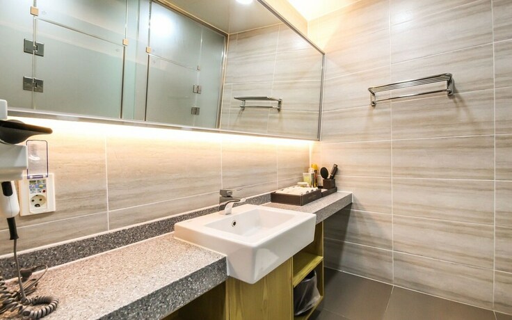 Imagen de la habitación del Hotel Naju Dream Hotel. Foto 29