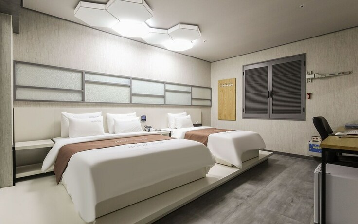 Imagen de la habitación del Hotel Naju Dream Hotel. Foto 32