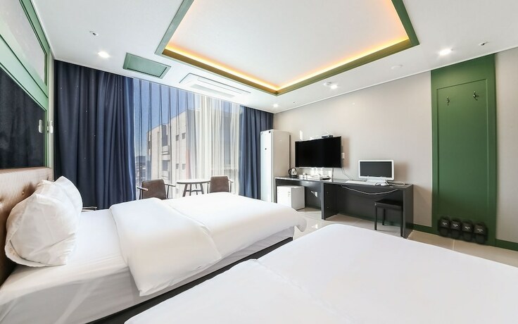 Imagen de la habitación del Hotel Naju Laon Palace. Foto 11