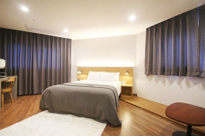 Imagen de la habitación del Hotel Naju Maruo Hotel. Foto 15