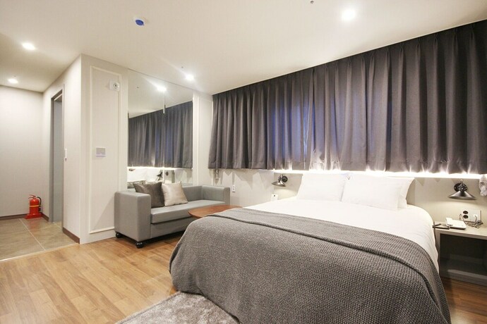 Imagen de la habitación del Hotel Naju Maruo Hotel. Foto 18