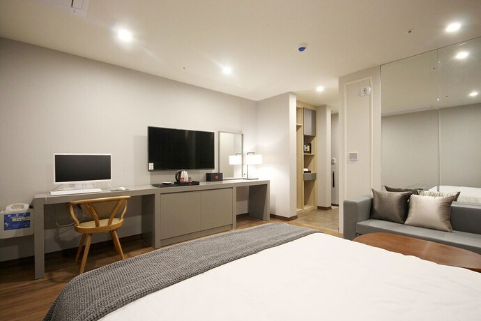 Imagen de la habitación del Hotel Naju Maruo Hotel. Foto 21