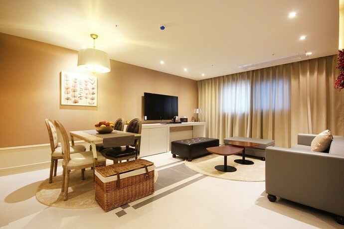 Imagen de la habitación del Hotel Naju Maruo Hotel. Foto 22