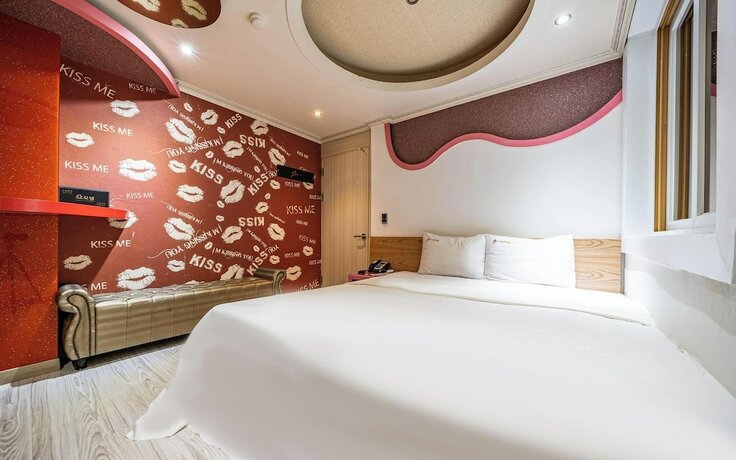 Imagen general del Hotel Naju Show. Foto 2