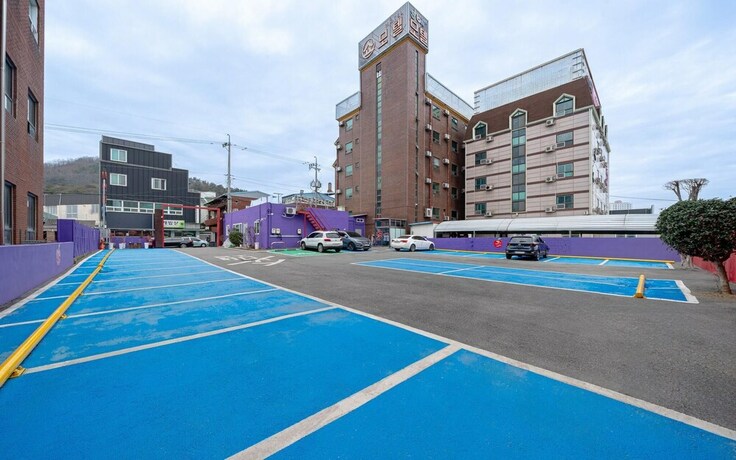 Imagen general del Hotel Naju Show. Foto 12