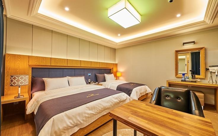 Imagen de la habitación del Hotel Naju Welcome Business. Foto 14