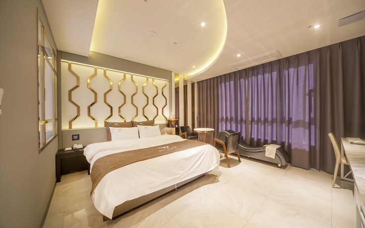 Imagen de la habitación del Hotel Naju Western. Foto 9