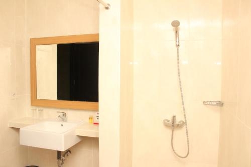 Imagen de la habitación del Hotel Naka Kupang. Foto 9