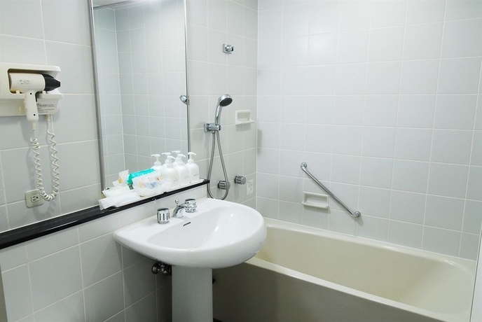 Imagen de la habitación del Hotel Nakano Sunplaza. Foto 2