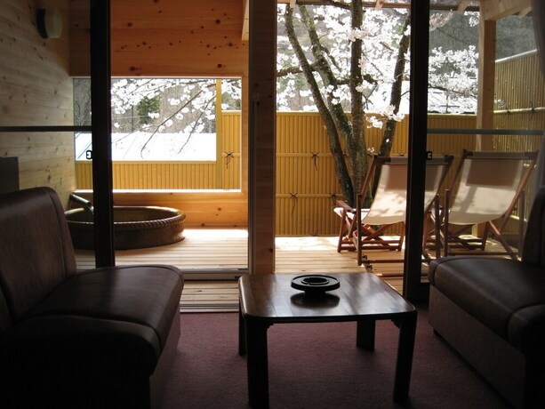 Imagen de la habitación del Hotel Nakaoyama Onsen Shosenkaku. Foto 26