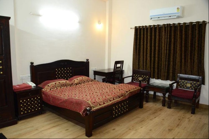 Imagen de la habitación del Hotel Nakhrali Dhani Village Resort. Foto 6
