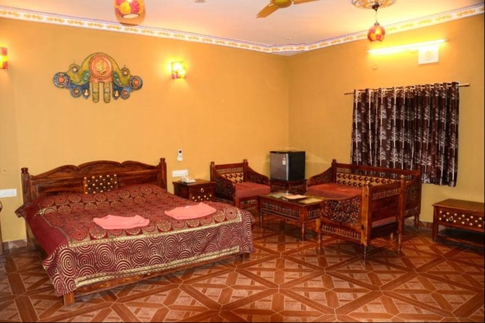 Imagen de la habitación del Hotel Nakhrali Dhani Village Resort. Foto 9