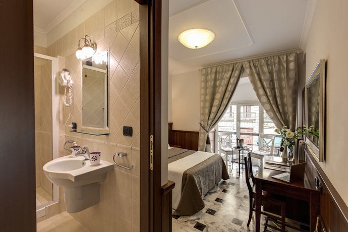 Imagen de la habitación del Hotel Nakissa Inn. Foto 5