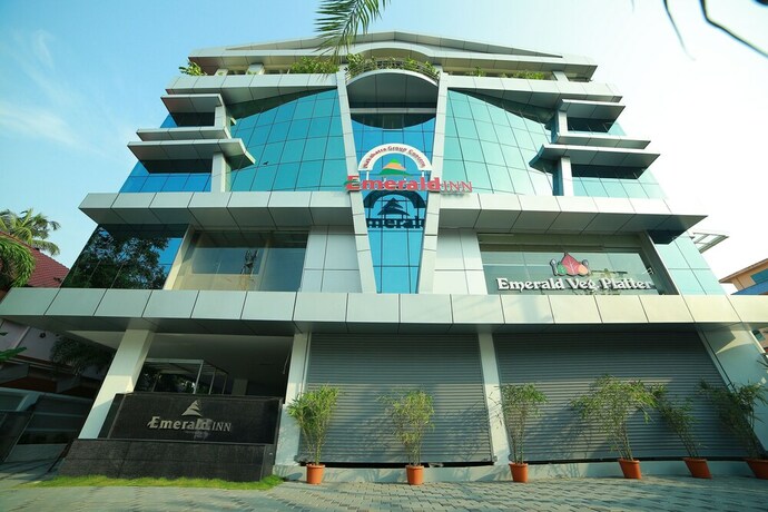 Imagen general del Hotel Nakshatra Emerald Inn. Foto 1