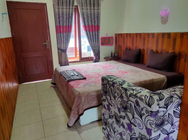 Imagen de la habitación del Hotel Nakula Sadewa 2 Bandungan. Foto 7