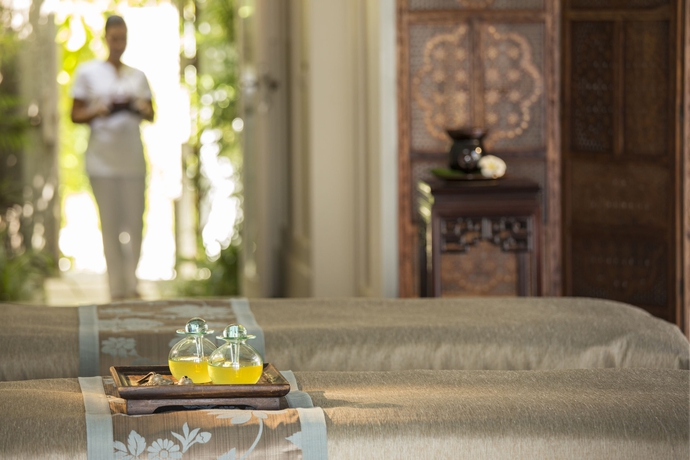 Imagen de los interiores del Hotel Naladhu Private Island Maldives. Foto 13