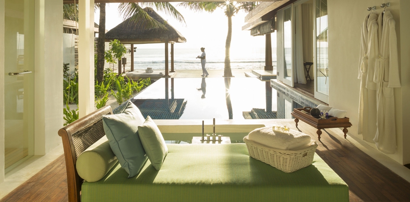 Imagen de los exteriores del Hotel Naladhu Private Island Maldives. Foto 9