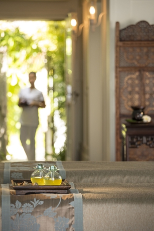 Imagen de los interiores del Hotel Naladhu Private Island Maldives. Foto 14