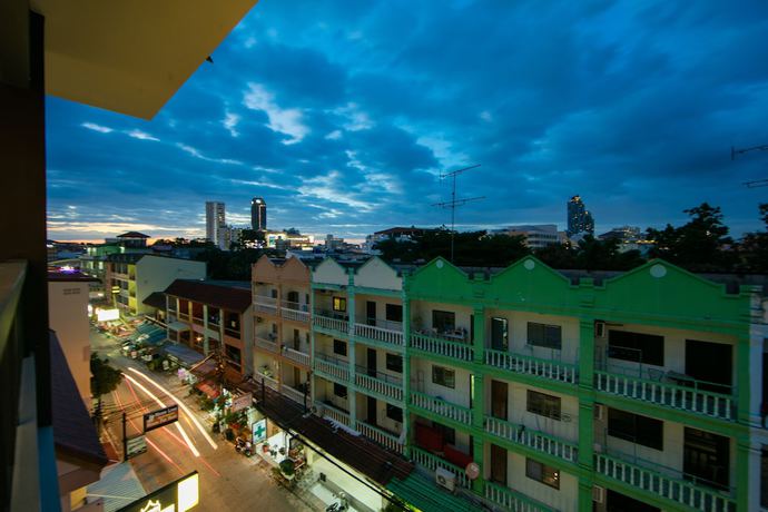 Imagen de la habitación del Hotel Nalanta Pattaya. Foto 17