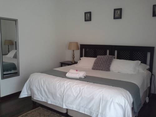 Imagen de la habitación del Hotel Naleli Guest House. Foto 4