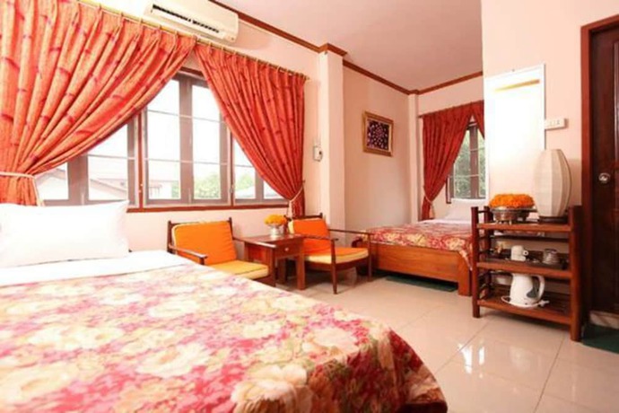 Imagen de la habitación del Hotel Nalinthone Guesthouse. Foto 16