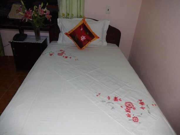 Imagen de la habitación del Hotel Nam Hoa. Foto 30