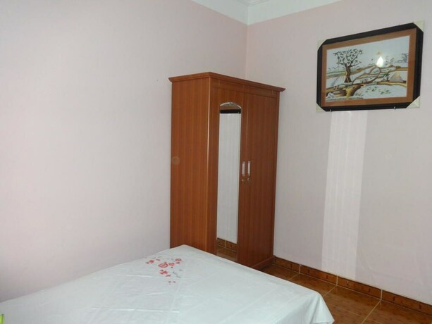 Imagen de la habitación del Hotel Nam Hoa. Foto 33