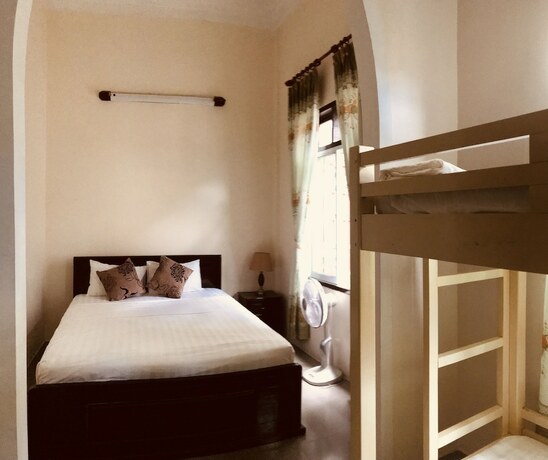 Imagen de la habitación del Hotel Nam Long. Foto 23