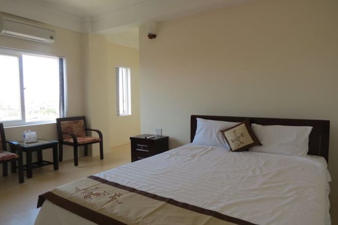 Imagen de la habitación del Hotel Nam Long Plus. Foto 15