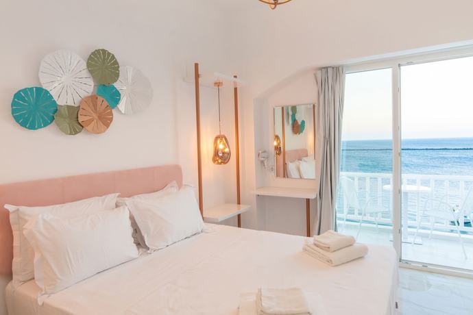 Imagen de la habitación del Hotel Nama Boutique. Foto 13