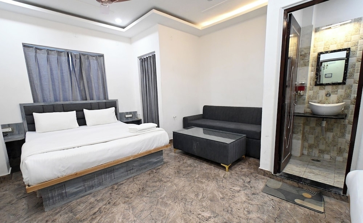 Imagen de la habitación del Hotel Namah Inn. Foto 2