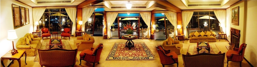 Imagen del bar/restaurante del Hotel Namah Nainital, A Member Of Radisson Individuals Retreats. Foto 2