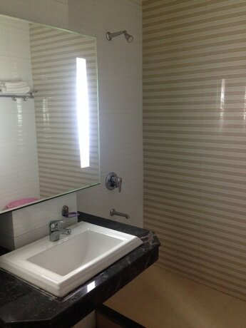 Imagen de la habitación del Hotel Namaskar Residency. Foto 22