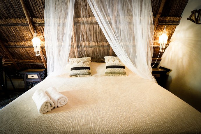 Imagen de la habitación del Hotel Namaste Beach Club and. Foto 8