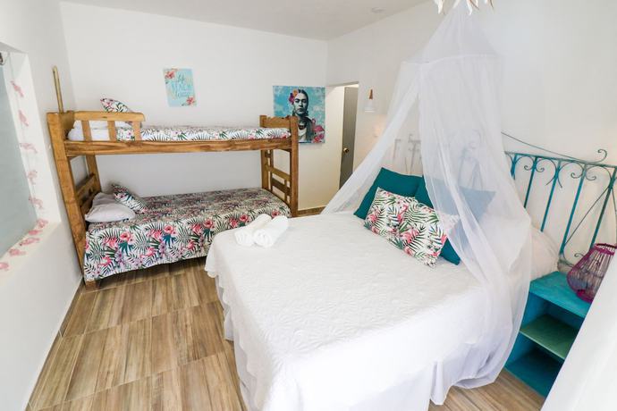 Imagen de la habitación del Hotel Namaste Beach Club and. Foto 10