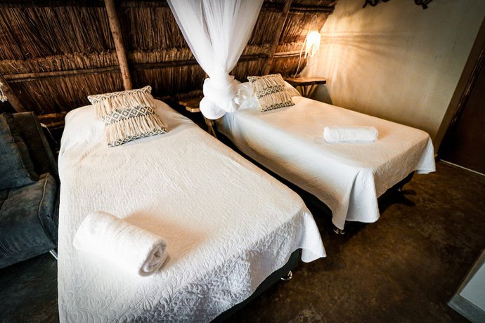 Imagen de la habitación del Hotel Namaste Beach Club and. Foto 12