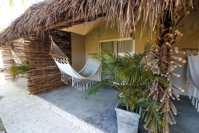 Imagen de la habitación del Hotel Namaste Beach Club and. Foto 13