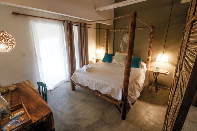 Imagen de la habitación del Hotel Namaste Beach Club and. Foto 15