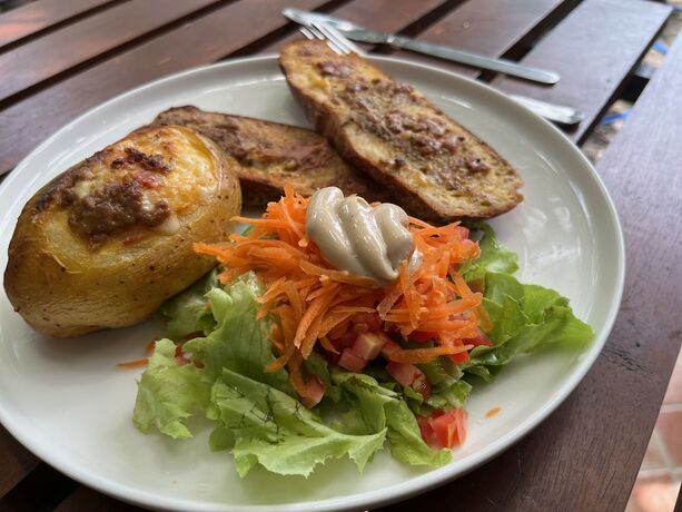 Imagen general del Hotel Namaste Resort. Foto 9