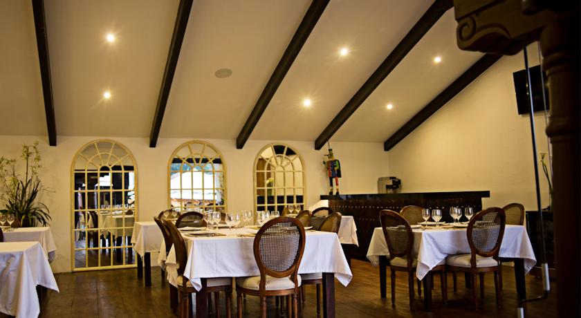 Imagen del bar/restaurante del Hotel Namasté Boutique. Foto 2