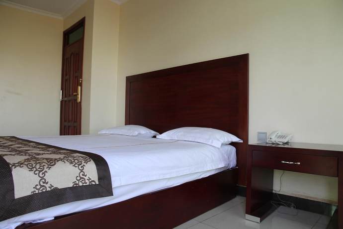 Imagen de la habitación del Hotel Namayiba Park. Foto 2