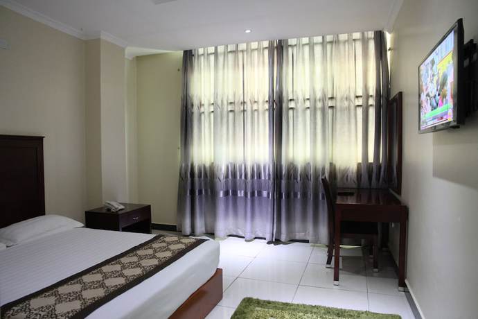 Imagen de la habitación del Hotel Namayiba Park. Foto 12