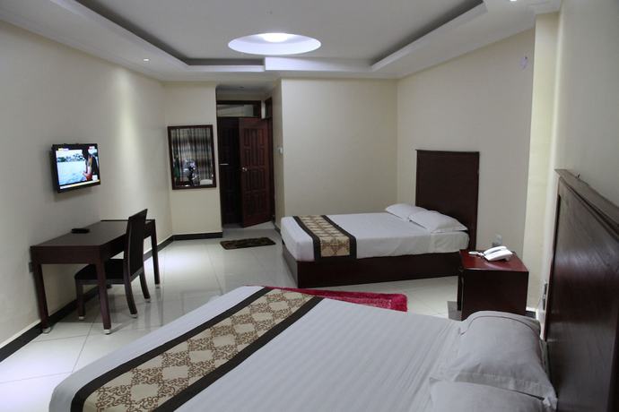 Imagen de la habitación del Hotel Namayiba Park. Foto 19