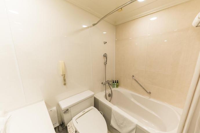 Imagen de la habitación del Hotel Namba Oriental. Foto 5